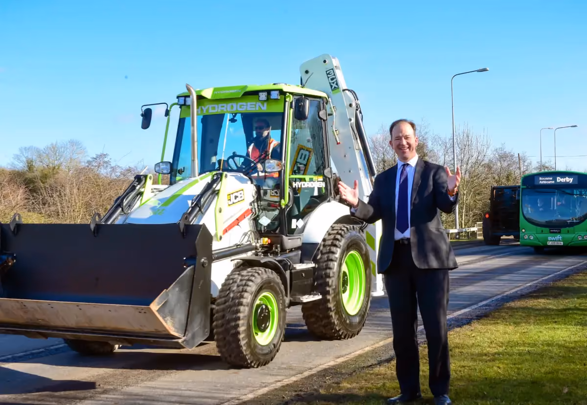 Hydrogen-Powered Diggers Set to Roam Highways