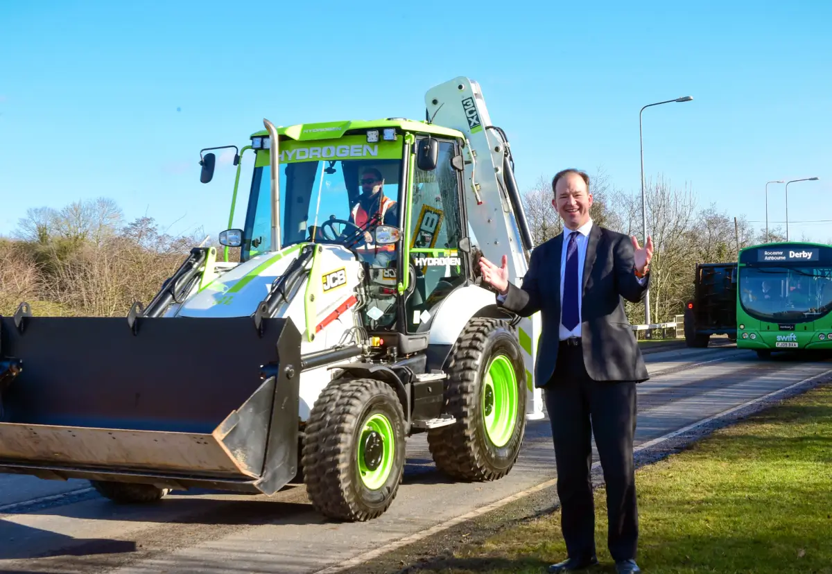 Hydrogen-Powered Diggers Set to Roam Highways