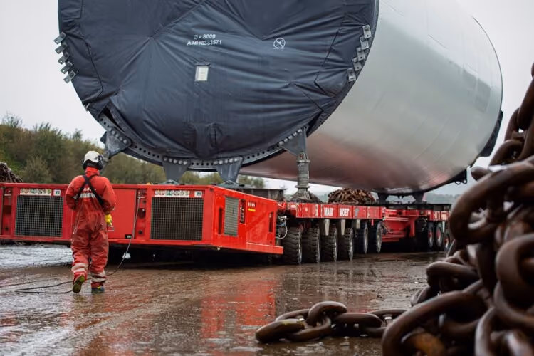 Mammoet's Milestone Innovation: Converting SPMTs to Battery Power