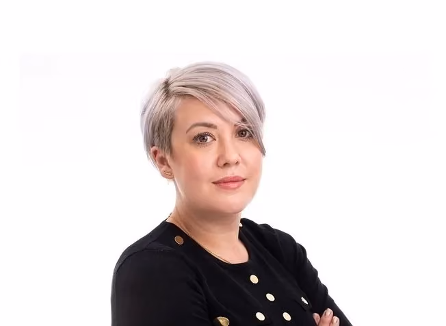 Meet the Team - Samantha Hilton