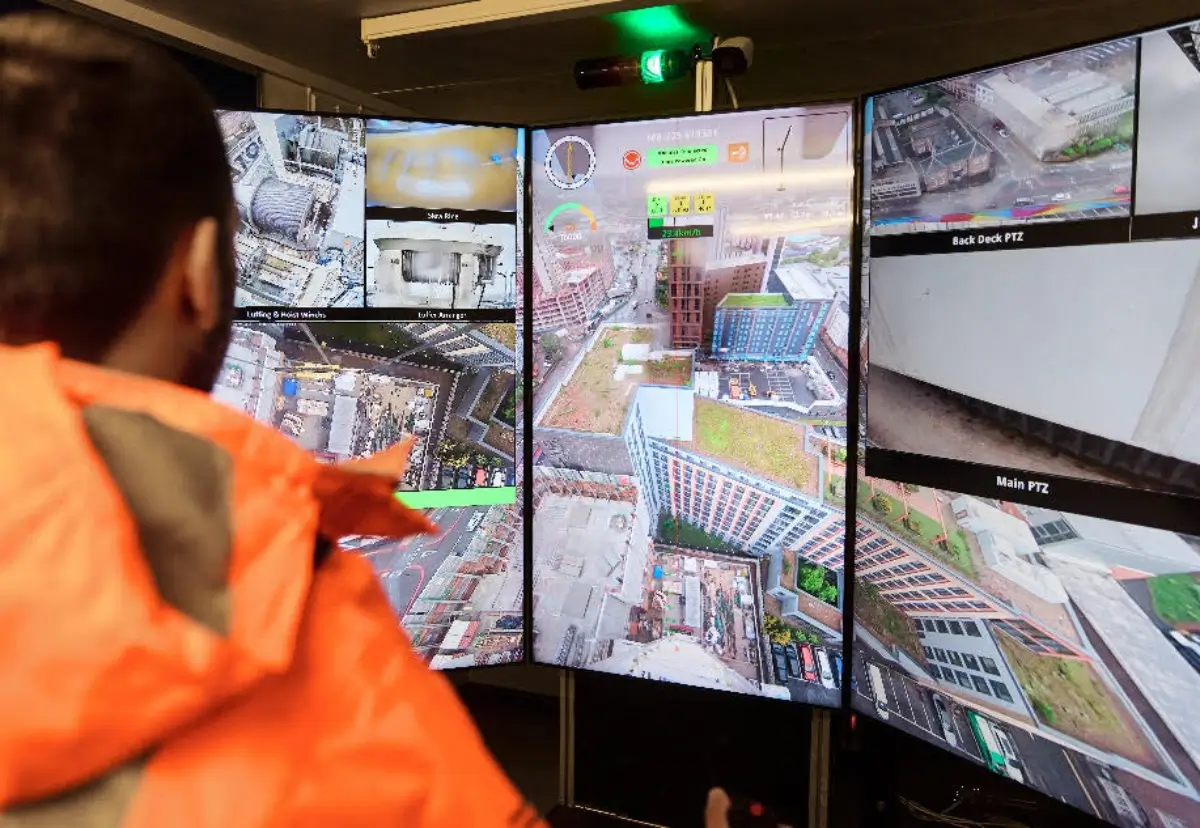 Winvic Trials Remote-Controlled Tower Crane in Birmingham