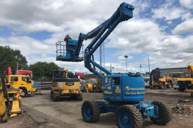 Xwatch Enhances Safety for MEWP Operators