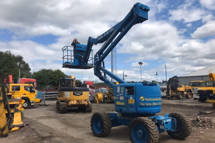 Xwatch Enhances Safety for MEWP Operators