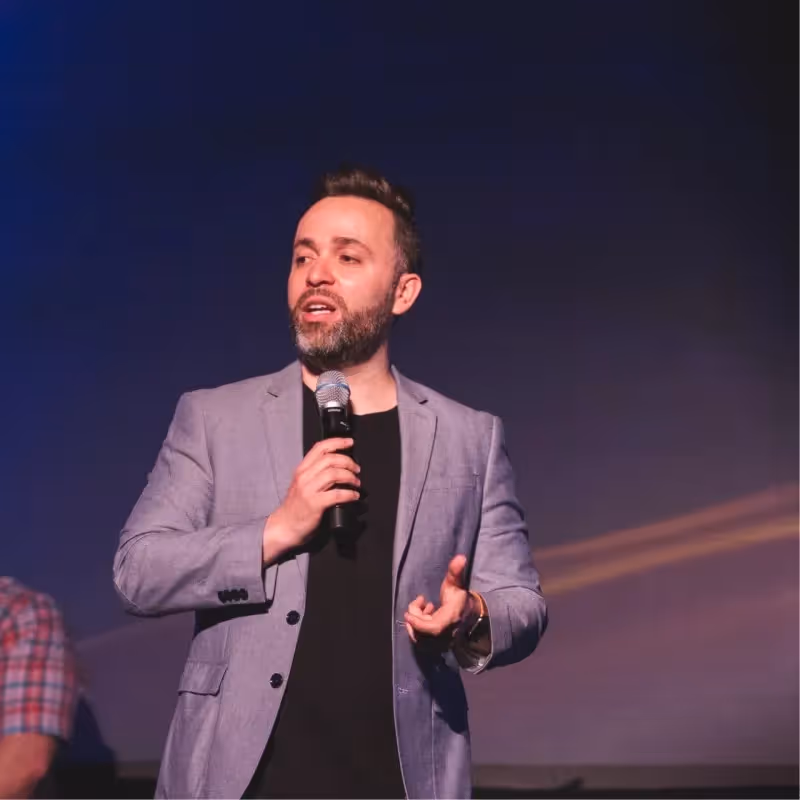 blog_list-author-image