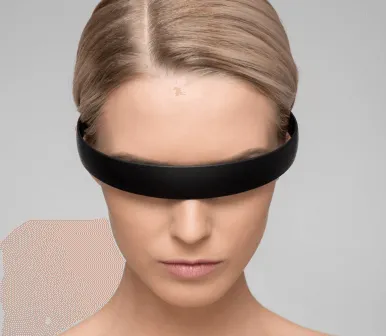 women with dark specs
