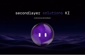 Konzeptdesign einer KI-Website von secondlayer mit futuristischem lila KI-Avatar in gläsernder Kugel.