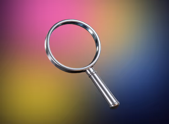 Silberne Lupe mit reflektierendem Griff vor einem bunten Hintergrund mit Farbverlauf.