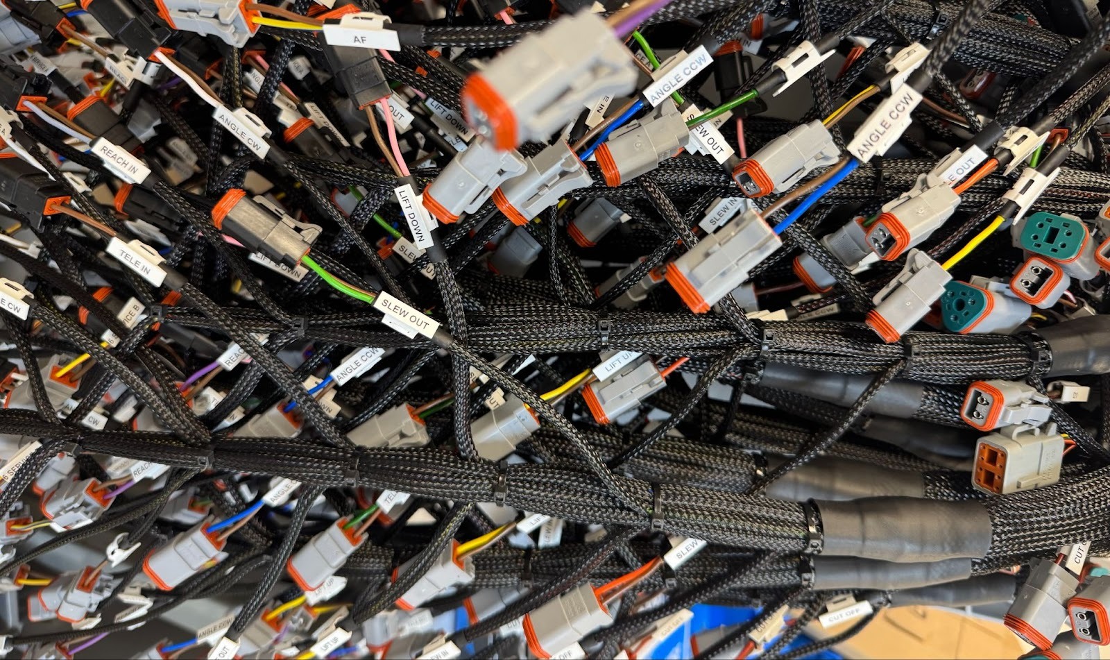 Wiring looms and wire harnesses with labelled branches used in OEM electrical systems