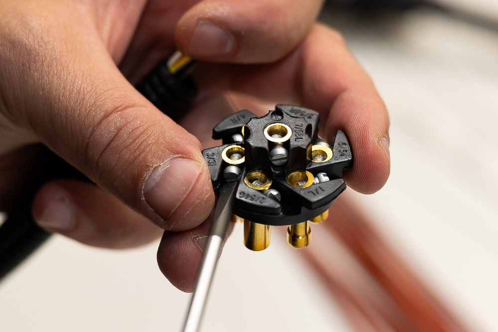 Completed multi-branch wiring harness manufactured using traceable components