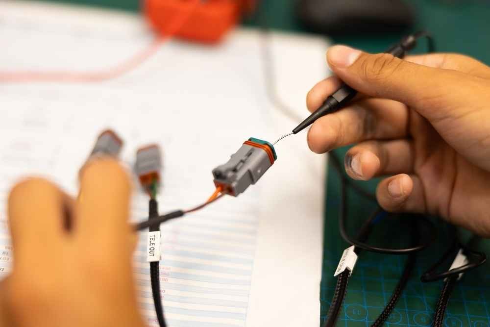 Labelled wires and connectors during cable assembly manufacture