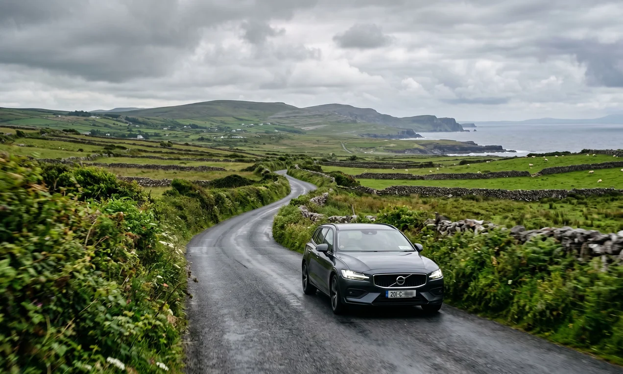 Driving in Ireland: Road Rules & Tips for Visitors (2026)