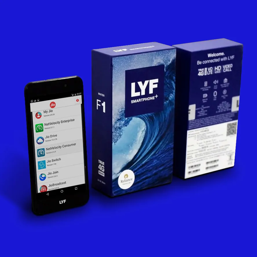 LYF Smartphone Packaging Design von WATER 1