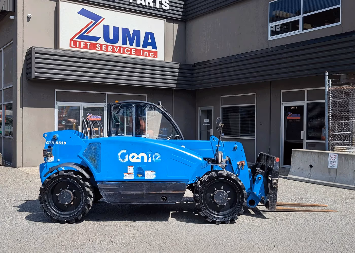 2017 Genie GTH5519 Telehandler