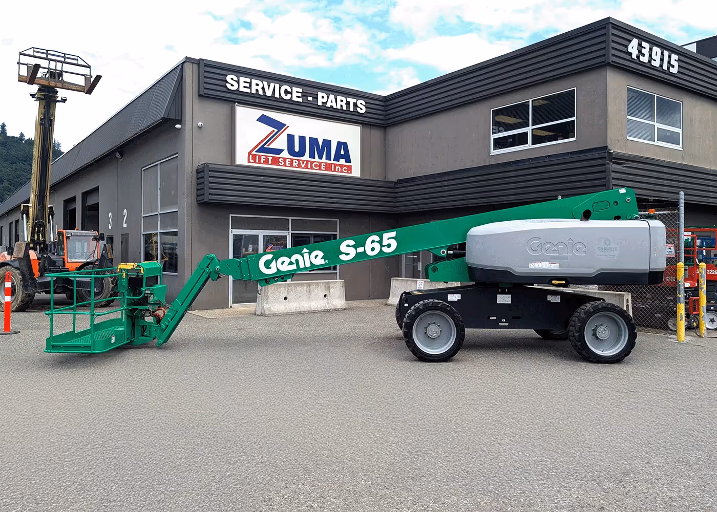 2017-genie-s65-boom-lifts-1755633968175.jpg