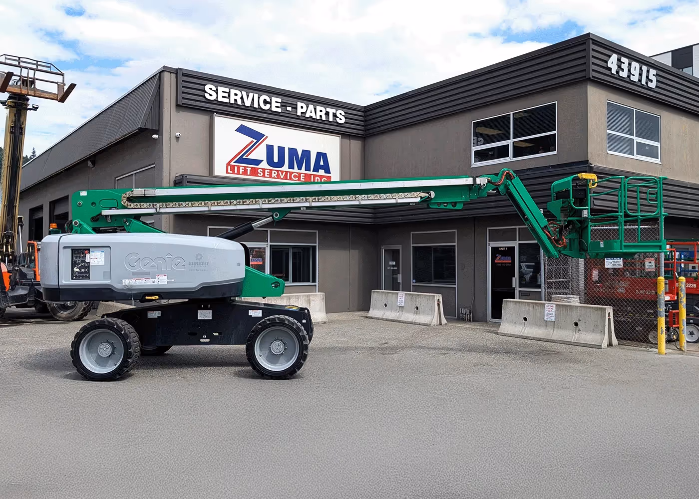 2017-genie-s65-boom-lifts-7-1755633969858.jpg