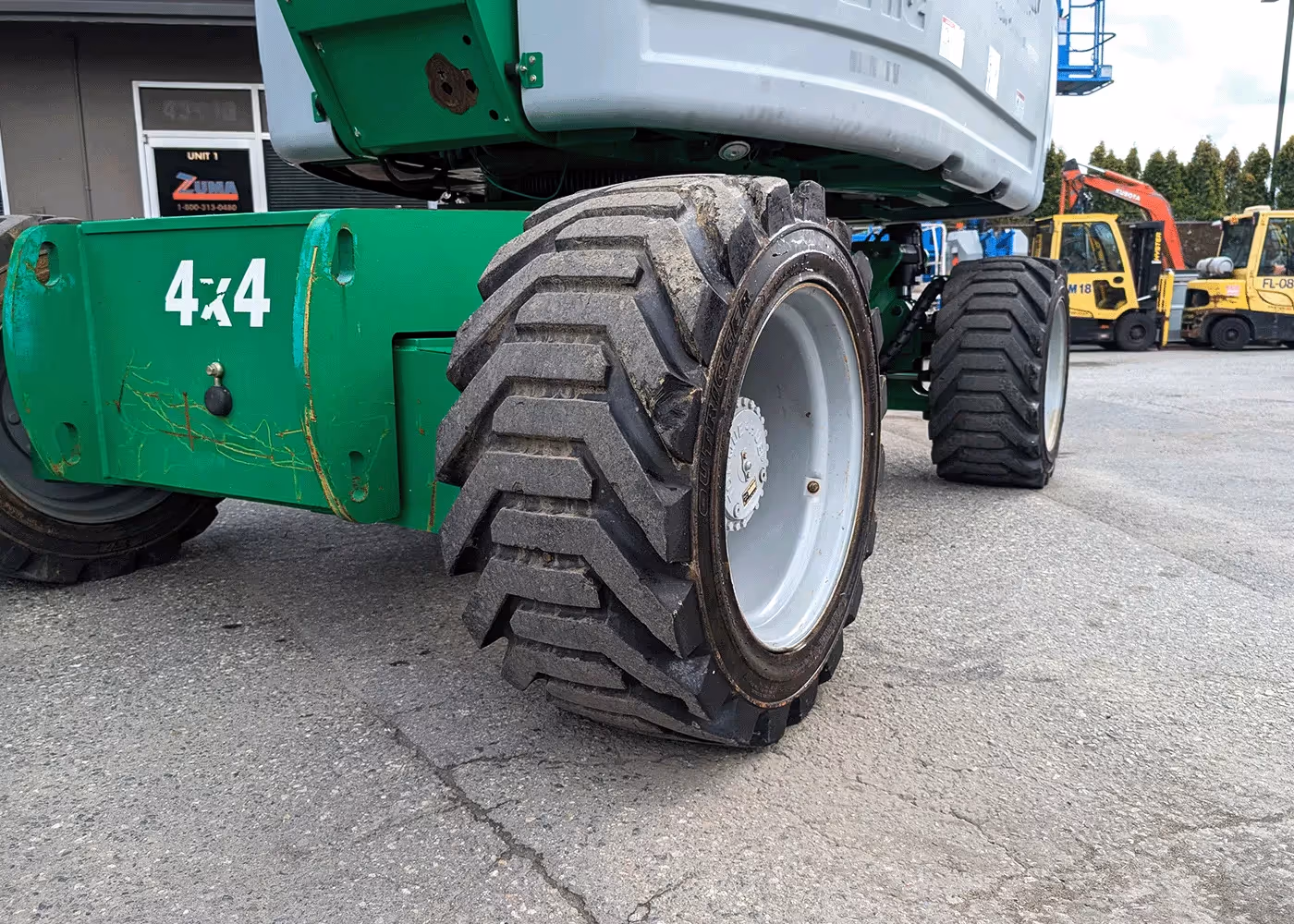 2016-genie-z8060-boom-lifts-11-1755703837230.jpg