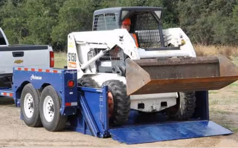 Air-Tow T14-10 trailer loading from rear in Canada