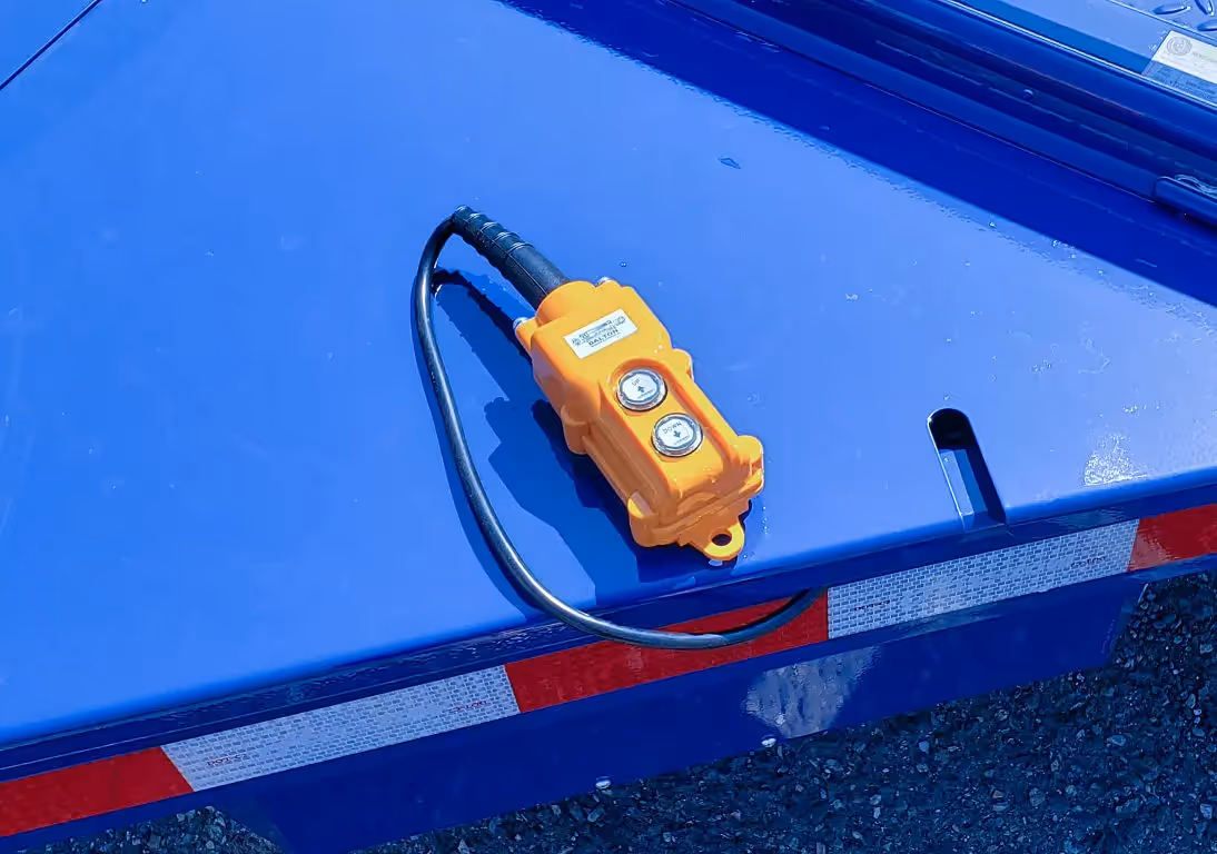 Air-Tow T14-10 trailer remote control for hydraulic lift system in Canada