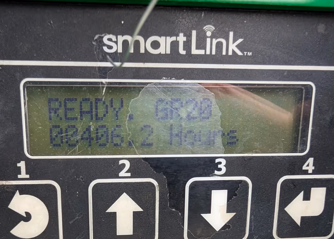 Genie GR-20 runabout smart link display showing hour meter in Canada