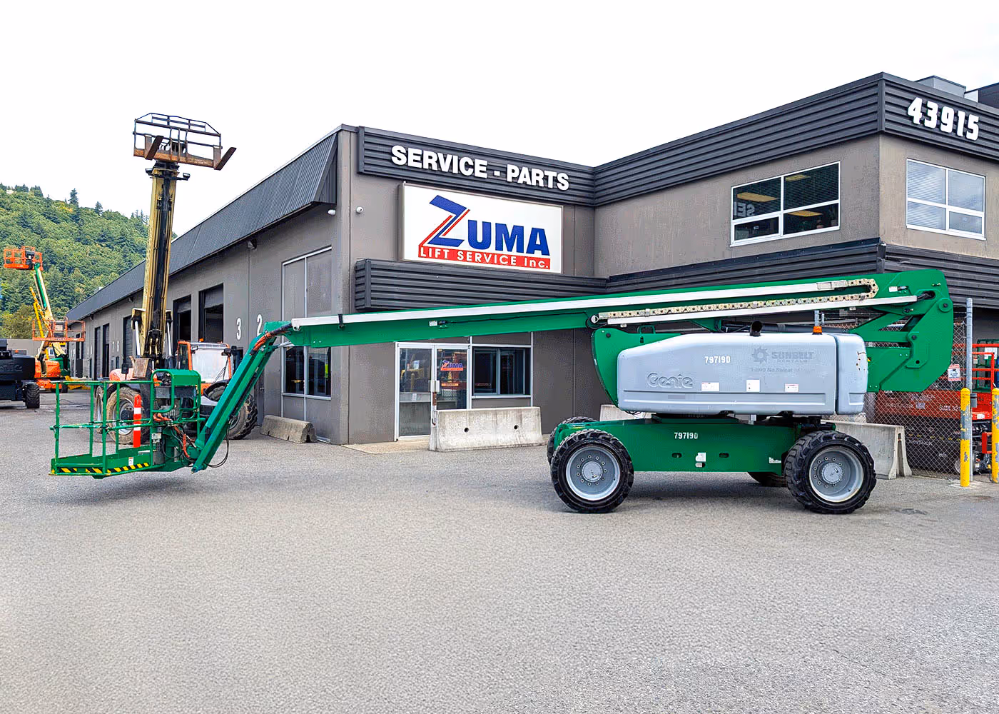2016 Genie Z80/60 Boom Lift