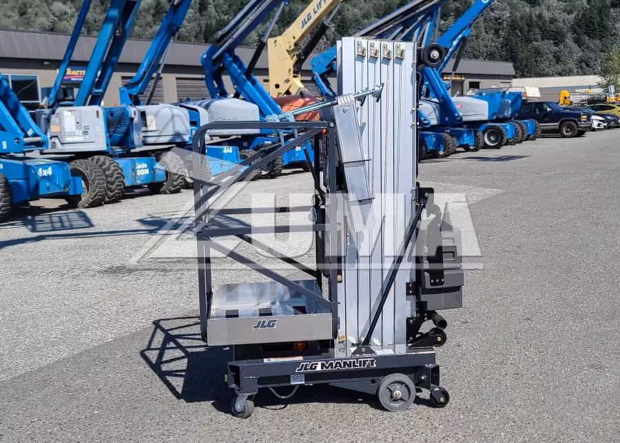 Side profile of new JLG 25AM compact aerial manlift
