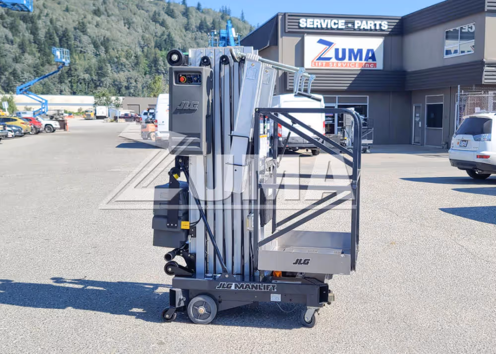 JLG 30AM personnel lift compact profile from left side in Canada