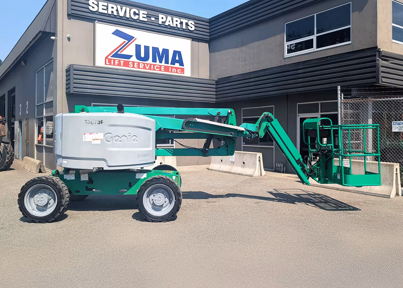 #7953  2014 Genie Z45-25J Boom Lift 4