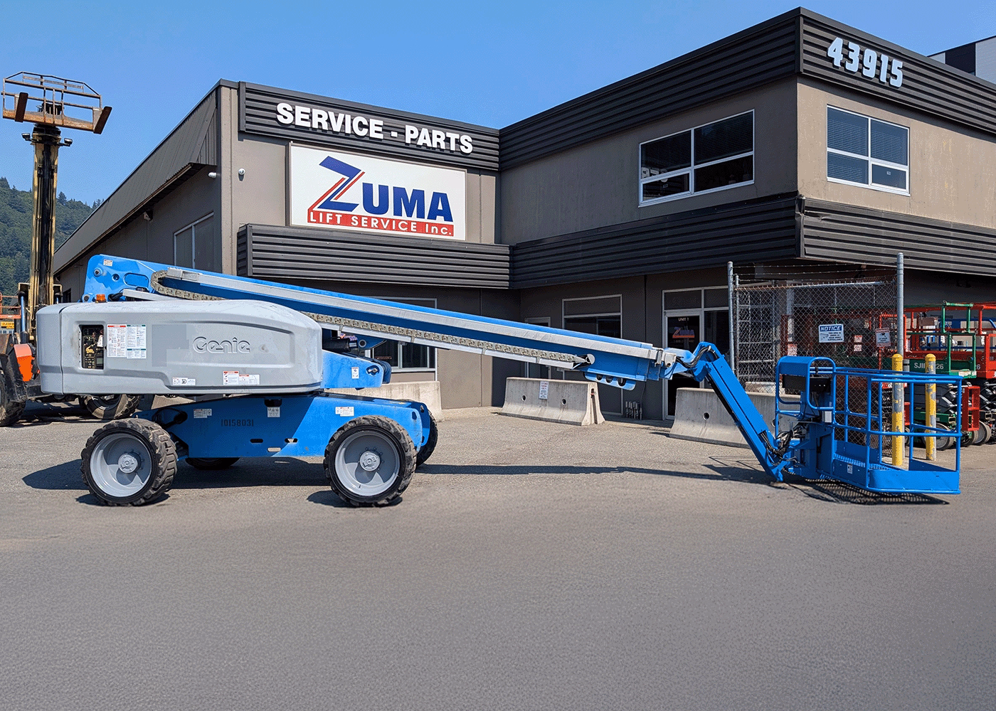 #7905  2015 Genie S65 Boom Lift 4