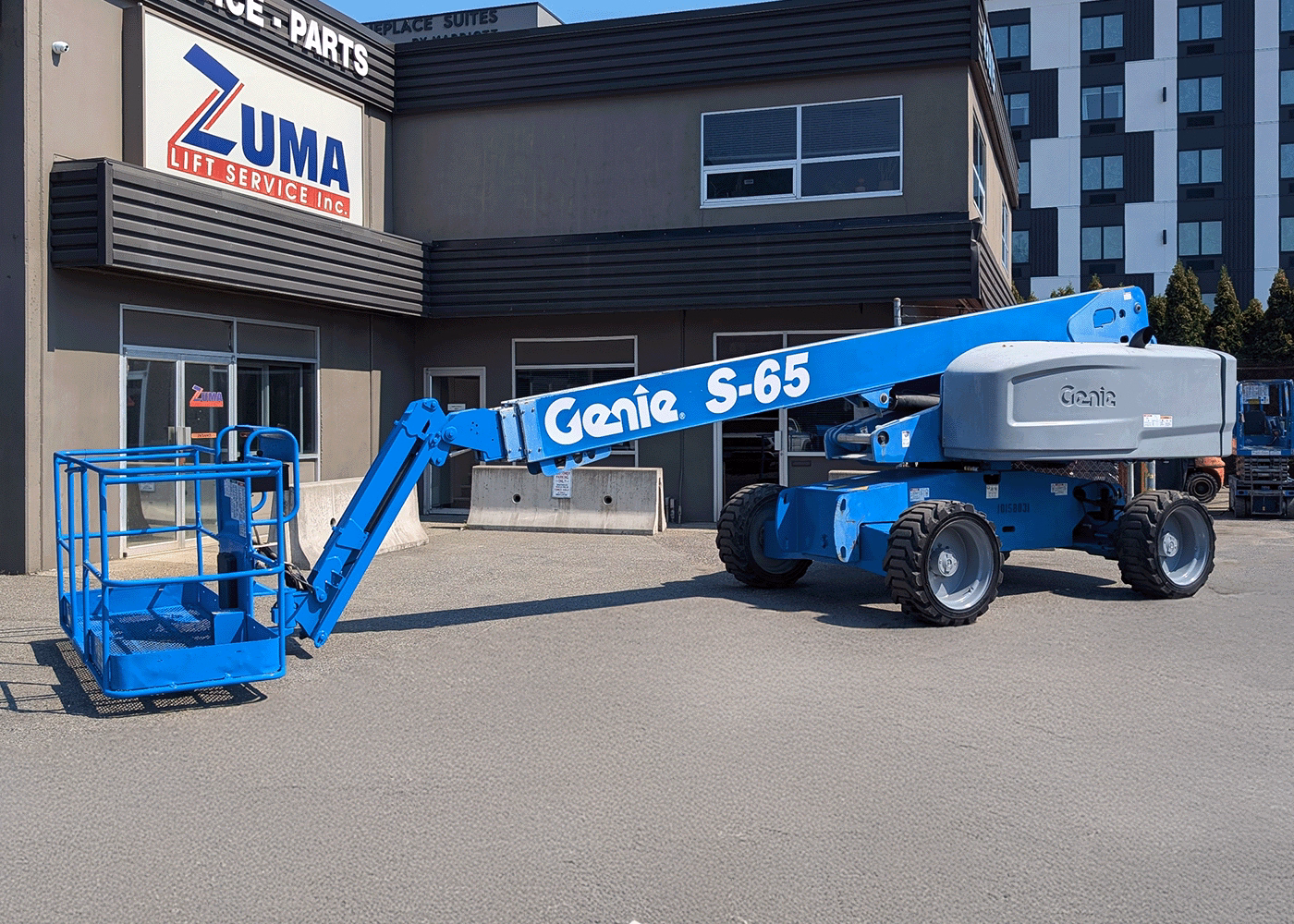 #7905  2015 Genie S65 Boom Lift 2