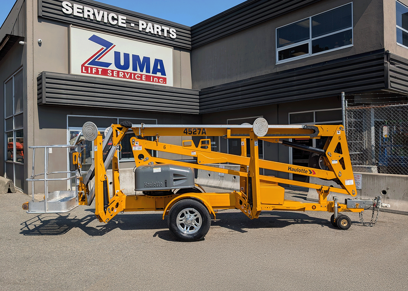 #8172  2021 Haulotte 4527A Towable Boom Lift 1.png