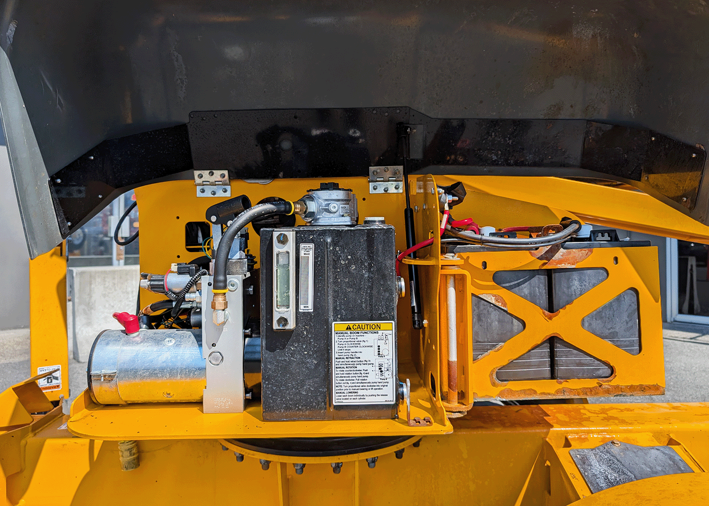 #8172  2021 Haulotte 4527A Towable Boom Lift 15.png