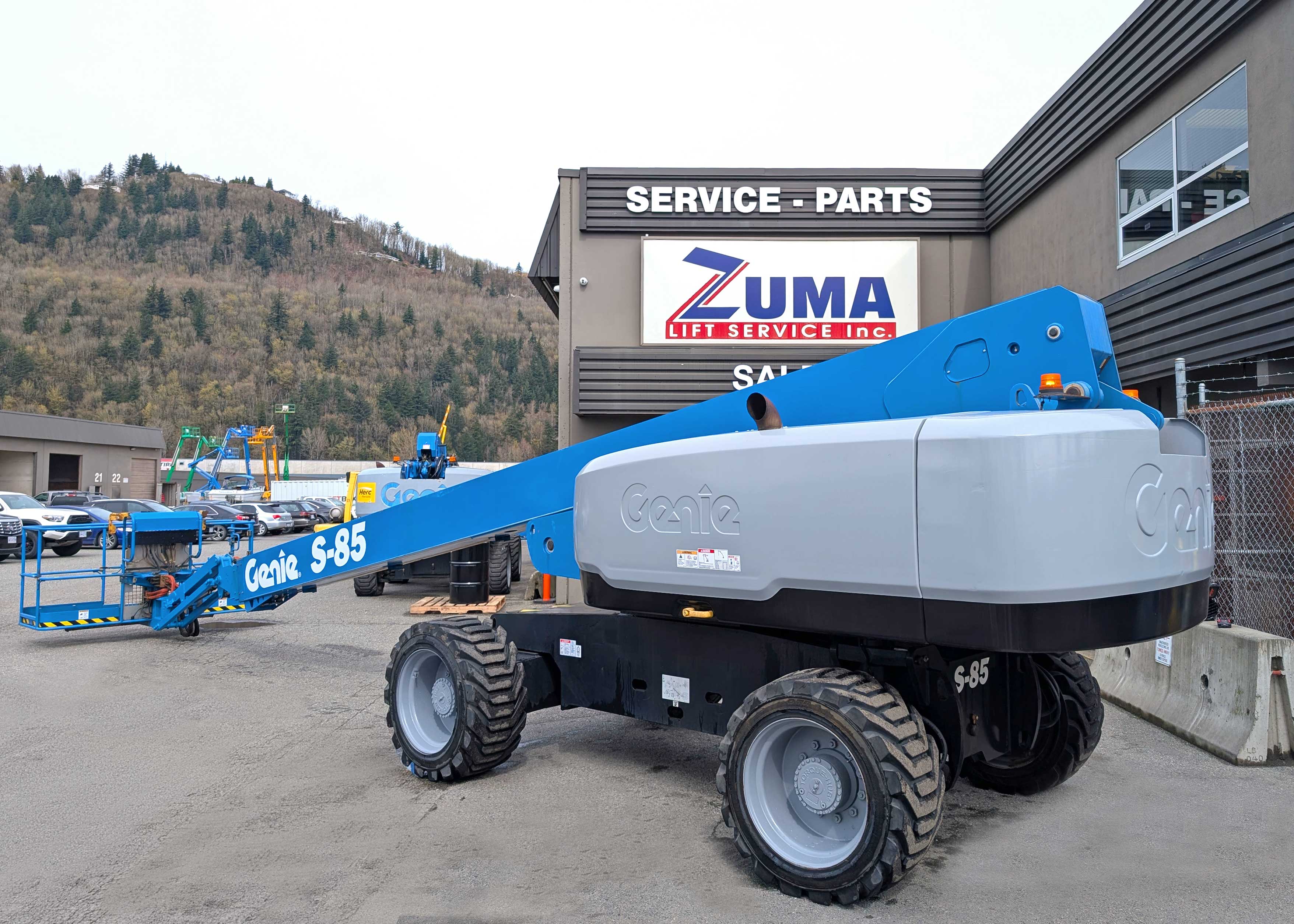 2017-genie-s85-boom-lifts-1-1775153307836.jpg