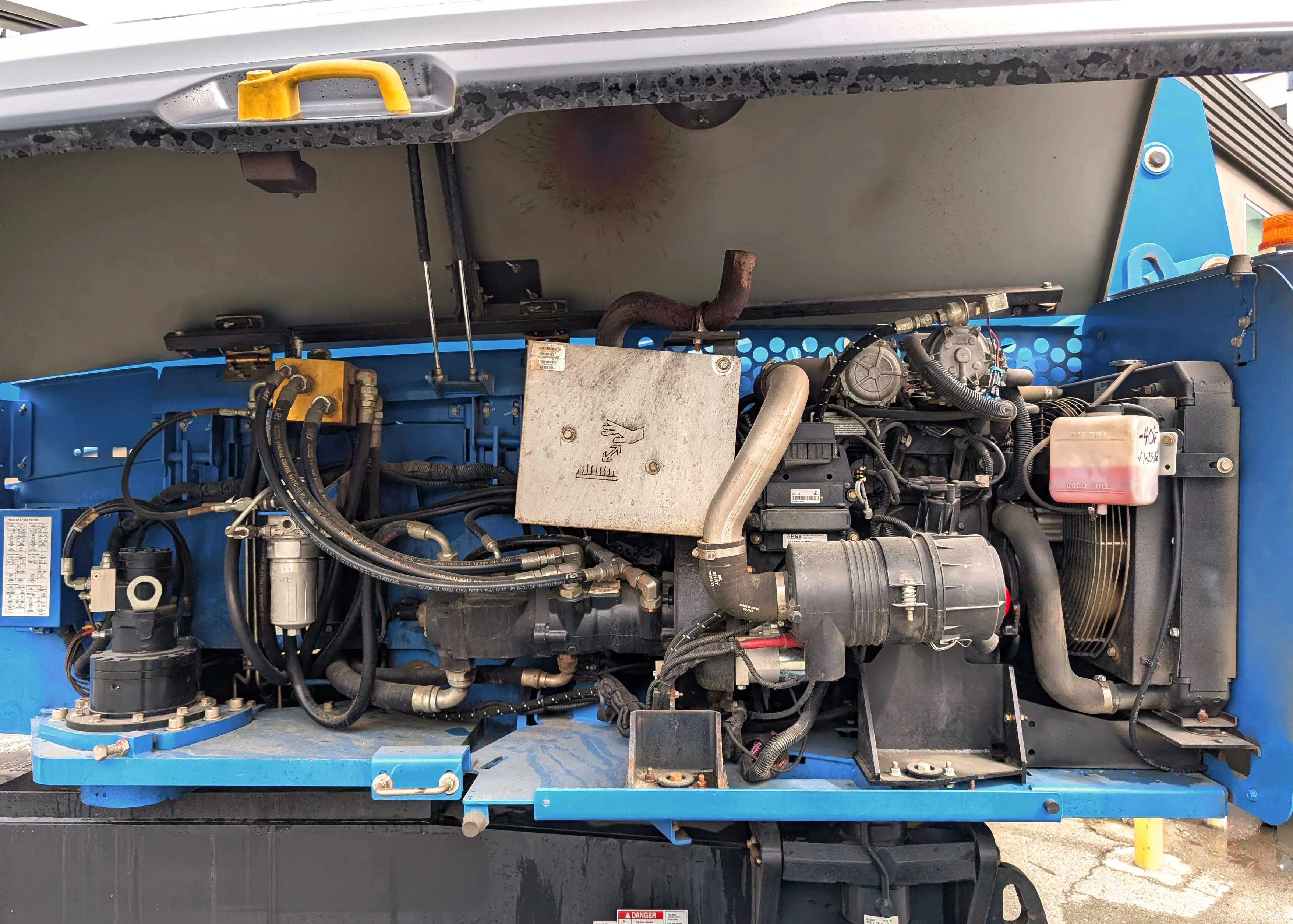 2017-genie-s85-boom-lifts-10-1775153311985.jpg