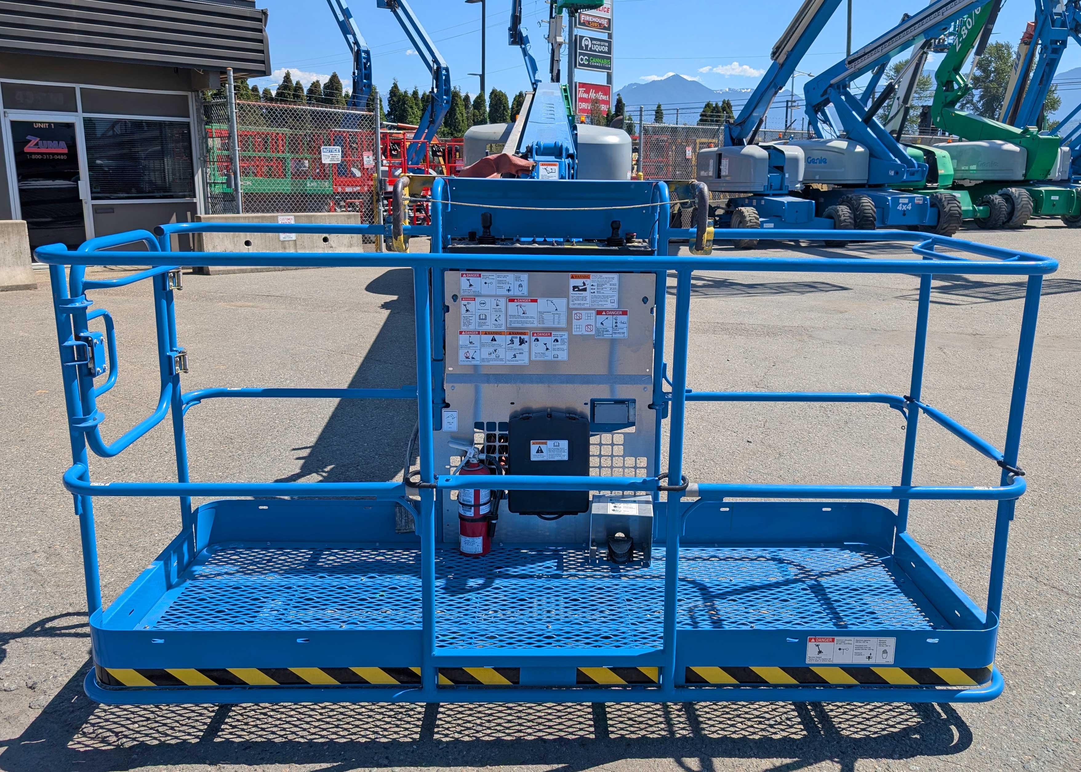 2017-genie-s-85-boom-lifts-3-1777997024557.jpg
