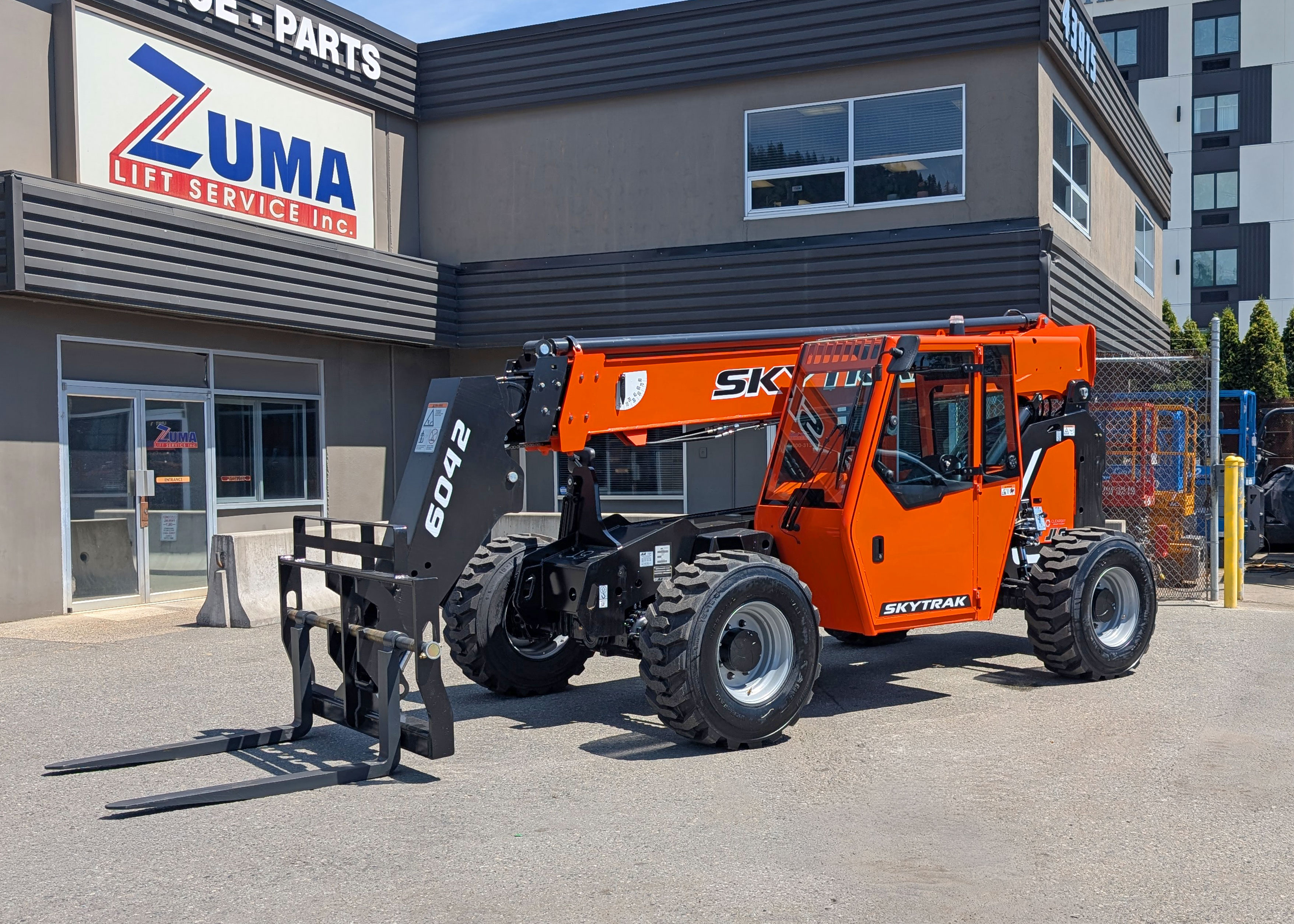 new-jlg-6042-telehandler-1-1778703321655.jpg