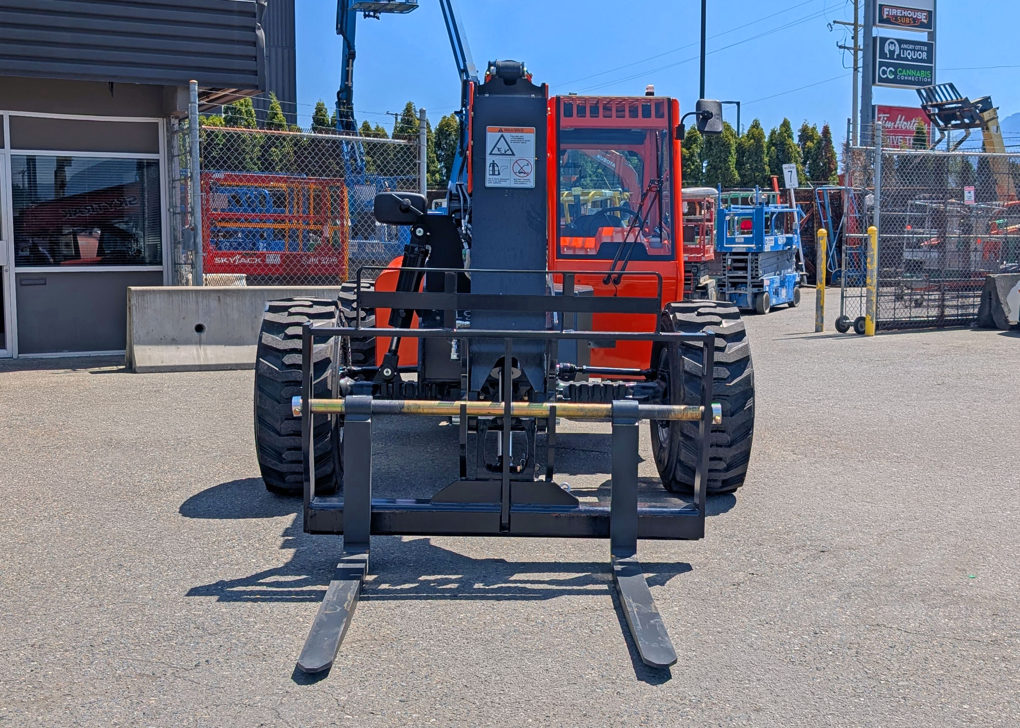 new-jlg-6042-telehandler-3-1778703322152.jpg