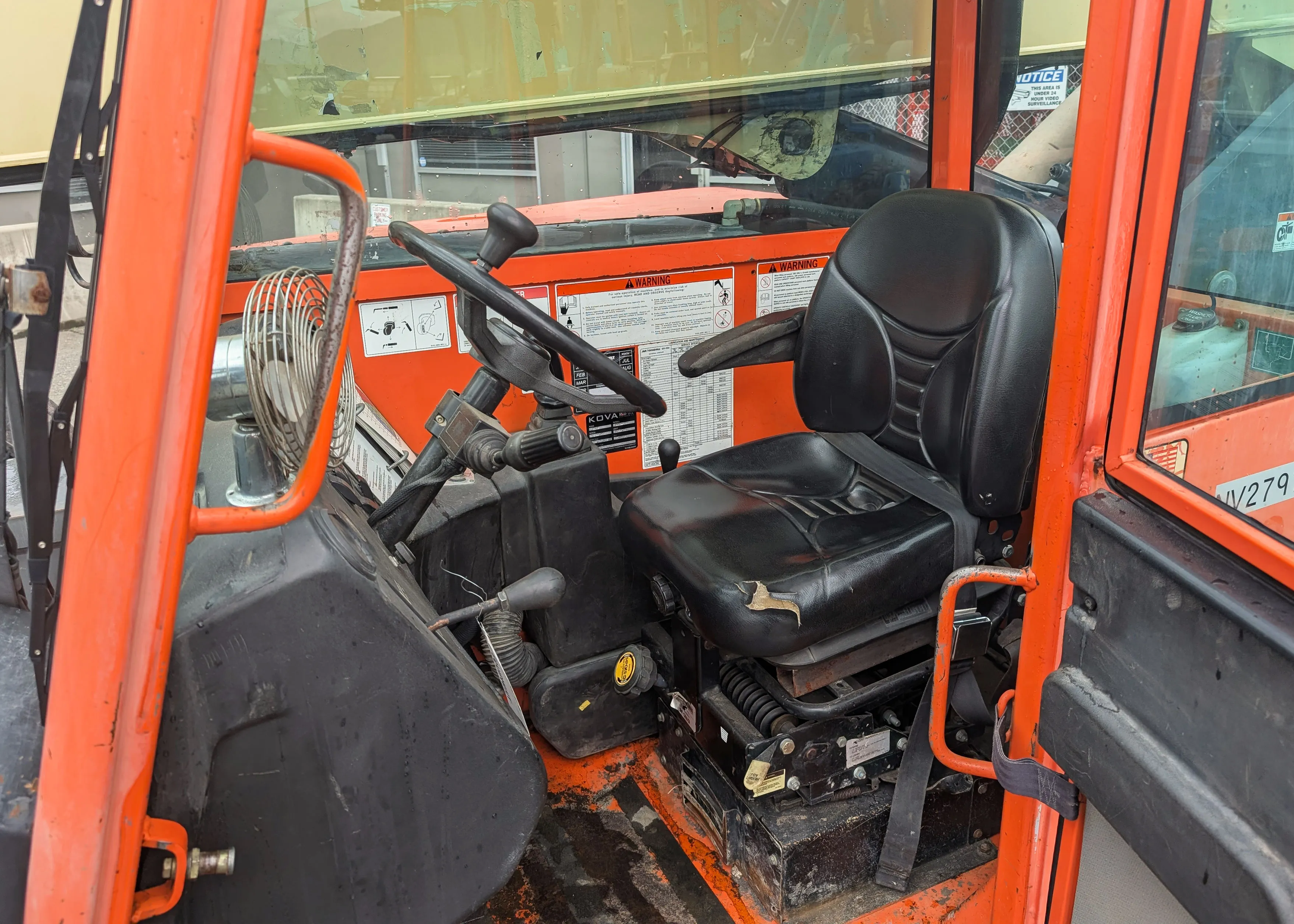 2005-jlg-g9-43a-telehandler-10-1781299966212.jpg