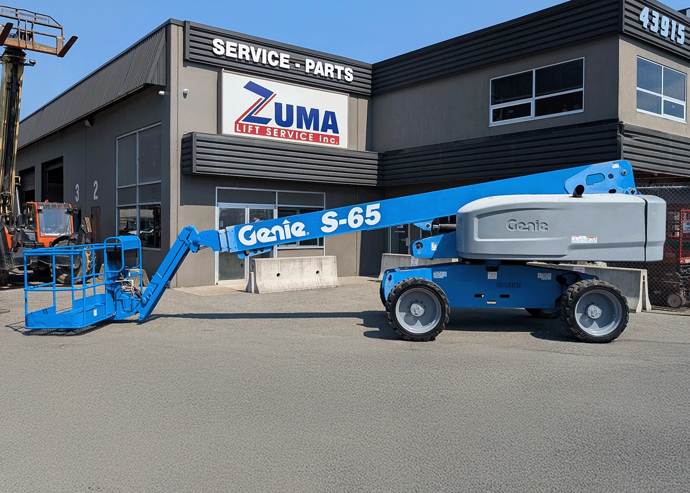 2015-genie-s65-boom-lifts-1784903008015.webp