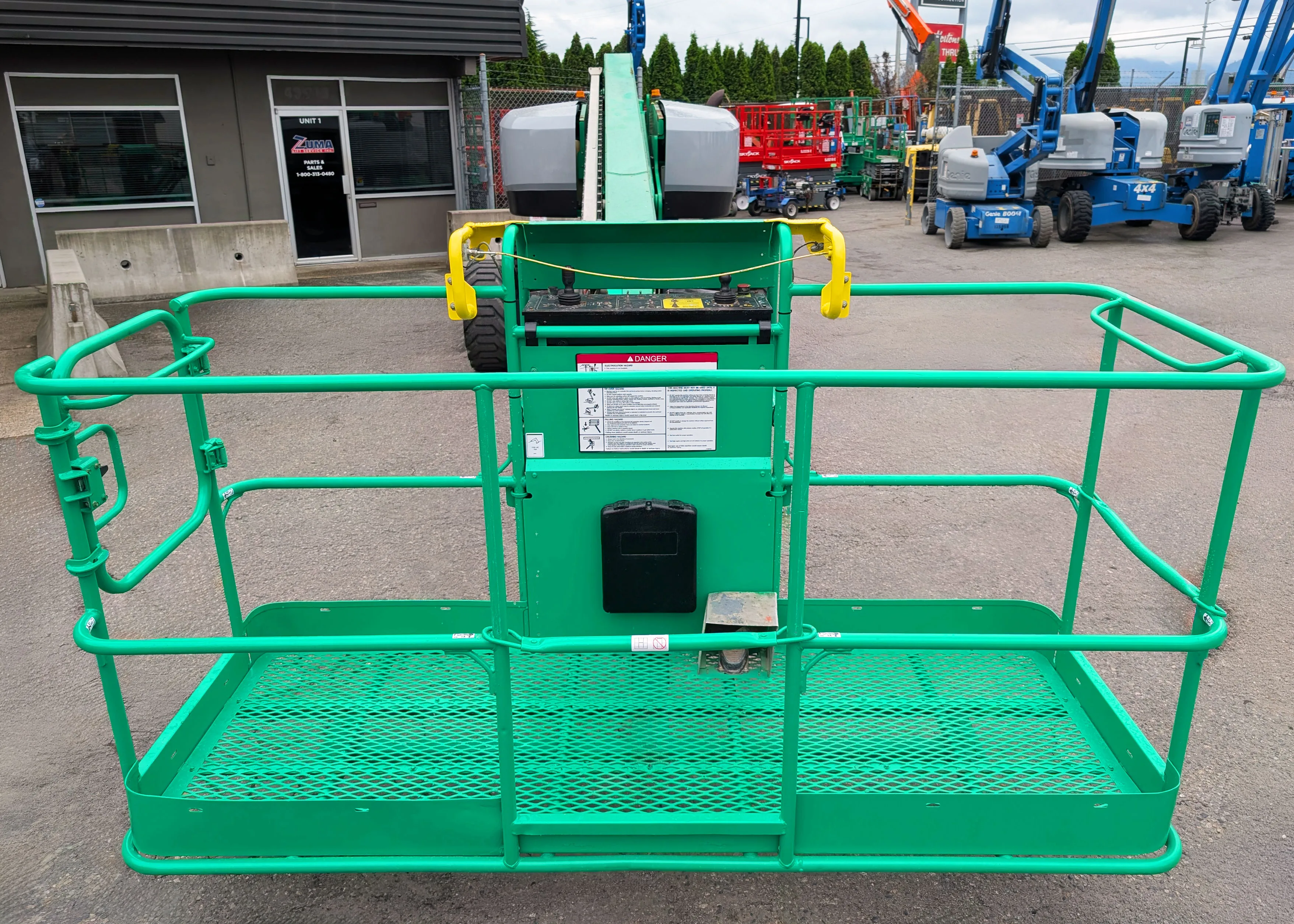 2017-genie-s-65-boom-lifts-3-1785191566815.webp