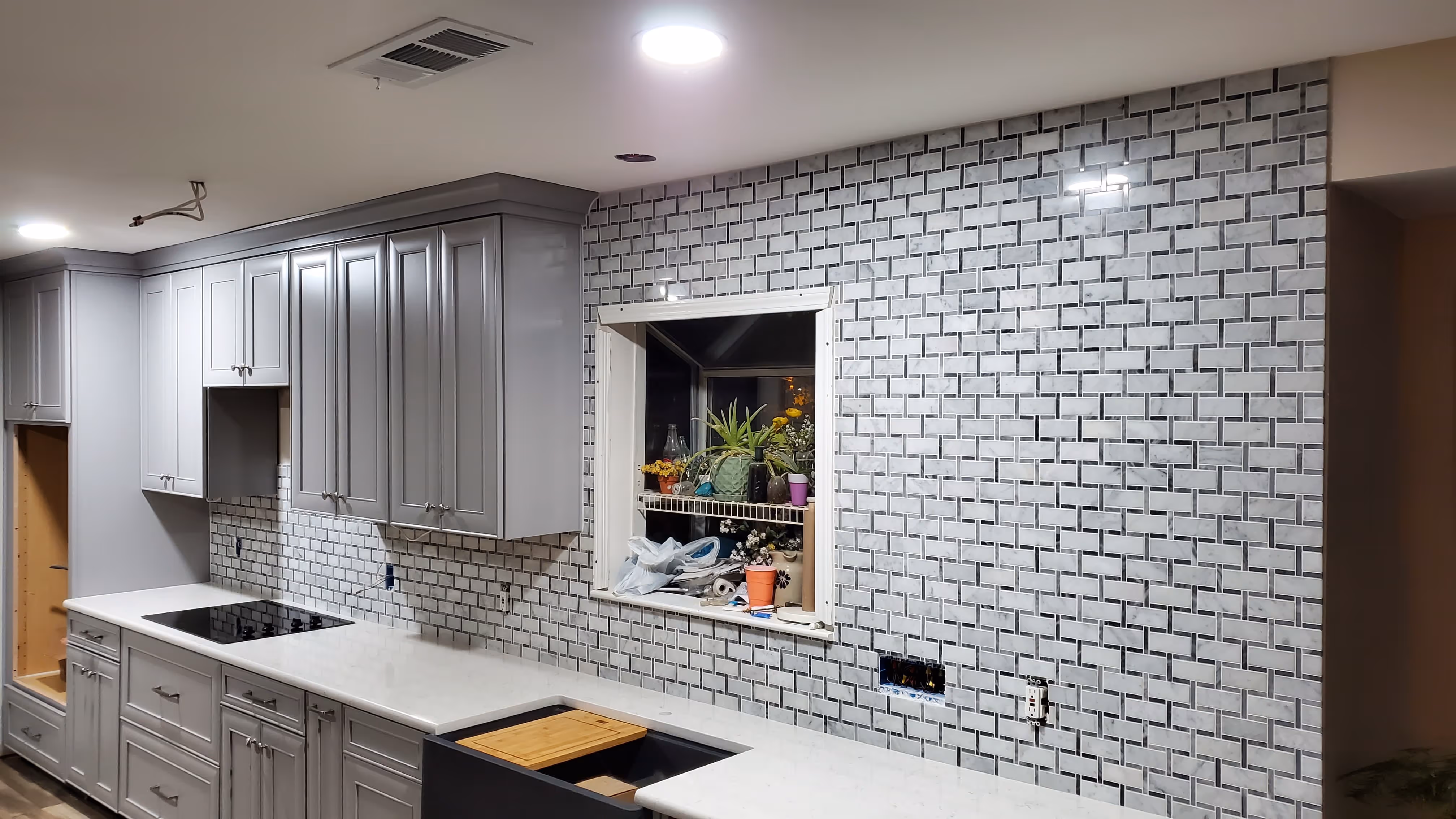 kitchen backsplash tiling