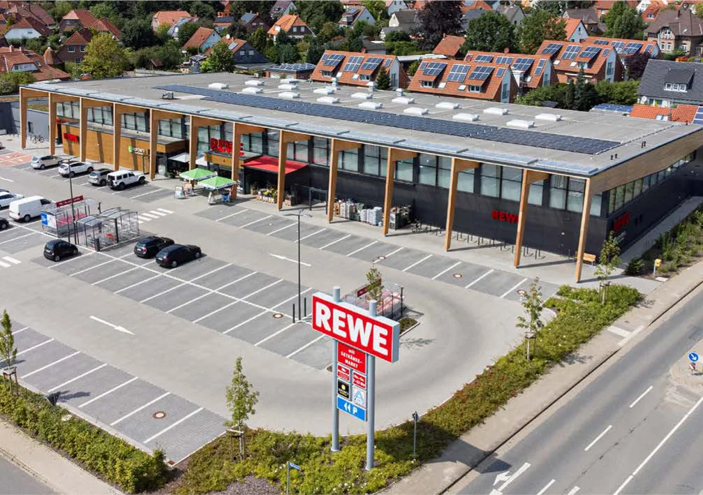 Neubau Verbrauchermarkt Edemissen - Luftbild - AT Architektur