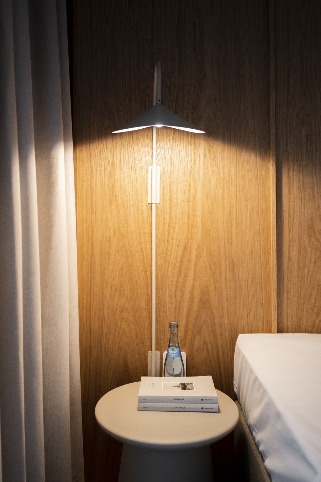 Doppelzimmer Nachttischlampe