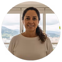 Photography of Cristina, a participant of the usability study.