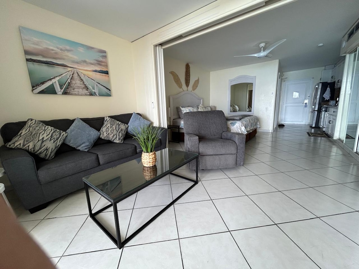 Living and dining area