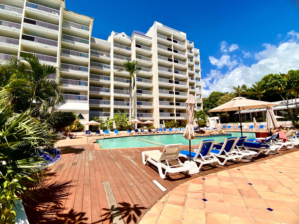 Resort building in Cupecoy