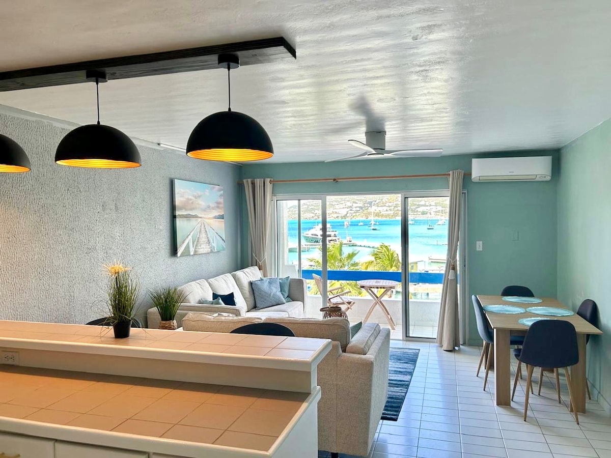 Open-plan kitchen, dining and living area