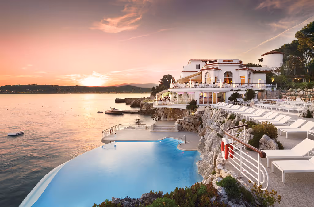 Hotel du Cap-Eden-Roc sunset