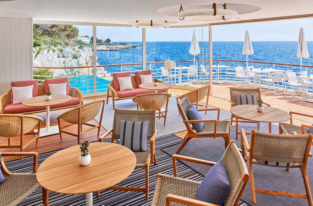 Hotel du Cap-Eden-Roc terrace
