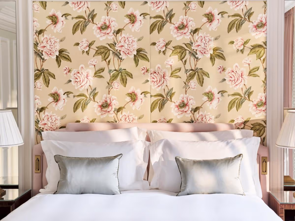 The Dorchester bedroom