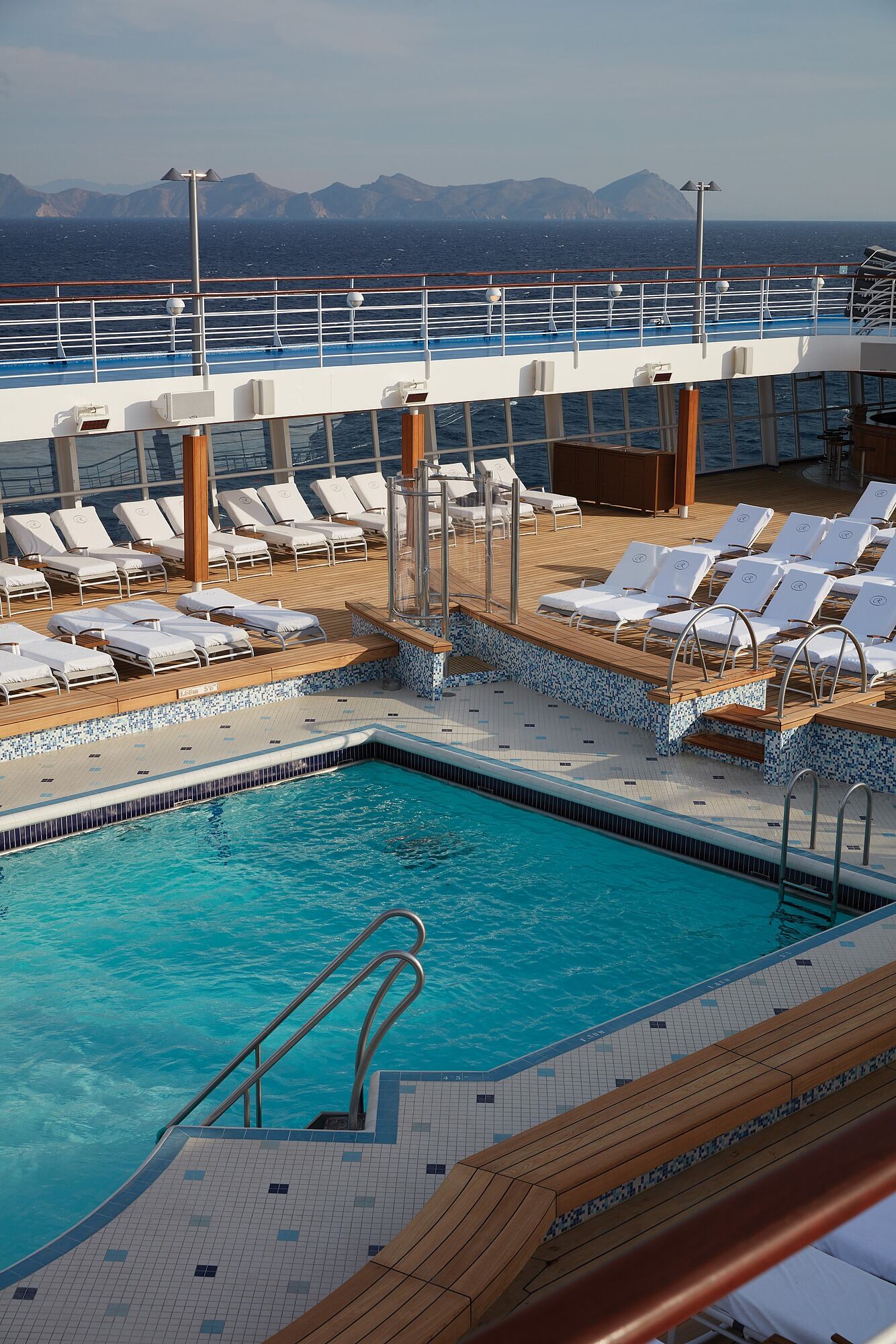 SEVEN SEAS VOYAGER